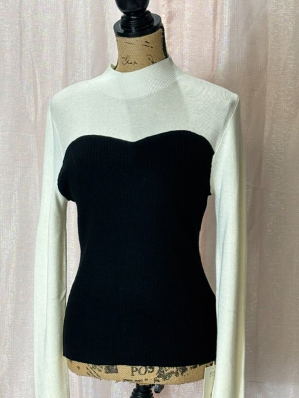 MOTF BLACK & CREAM SWEATER